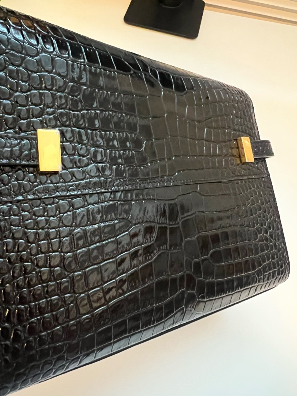 YSL Small Manhattan in Black Croc-Embossed Leather - Picture 6 of 16